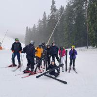 Elever på skitur til Isaberg
